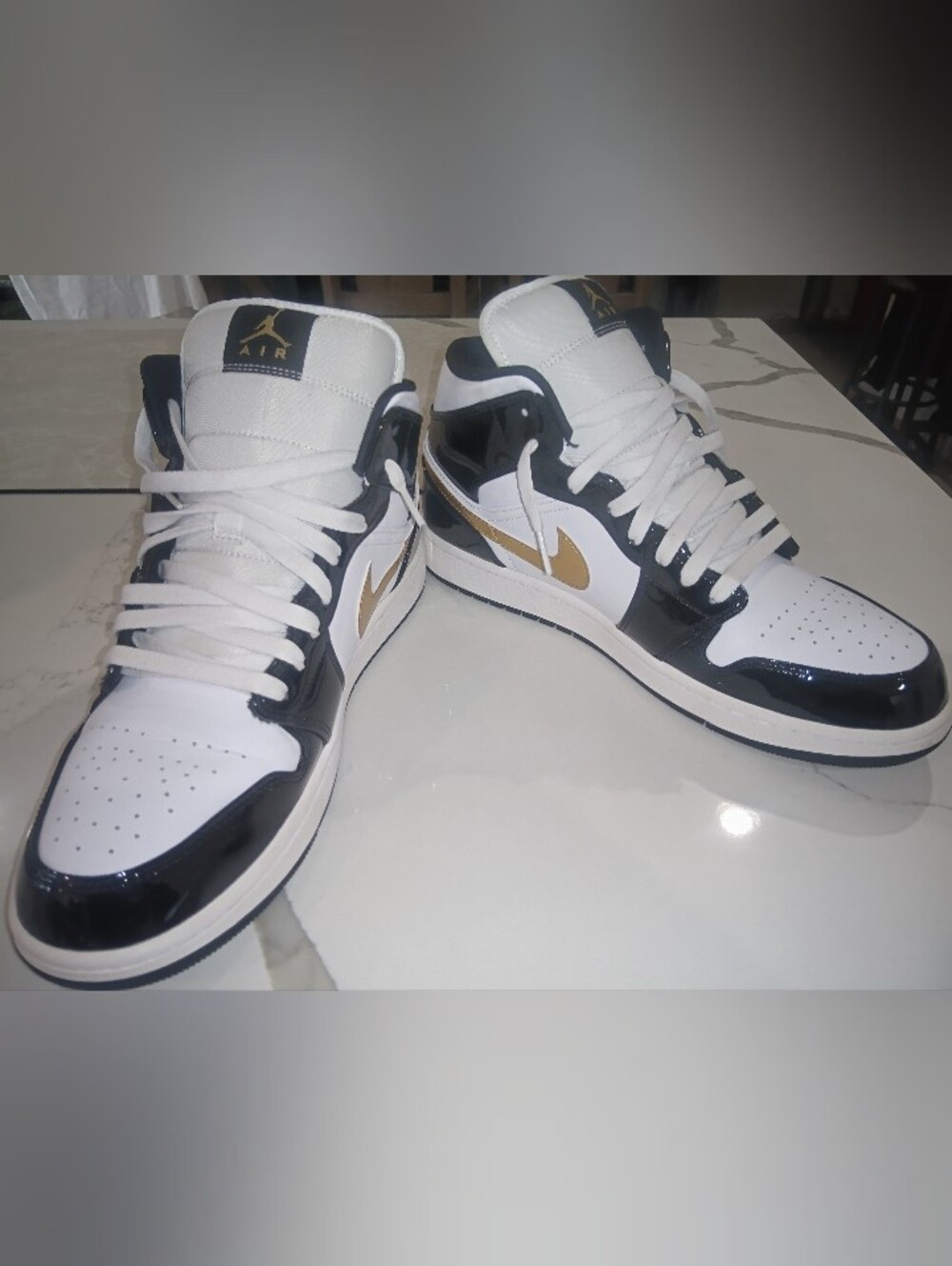 Nike Air Jordan Mid SE 1 - Picture 3 of 10